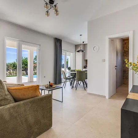 Casa vacanze Olivara Near Zadar Policnik